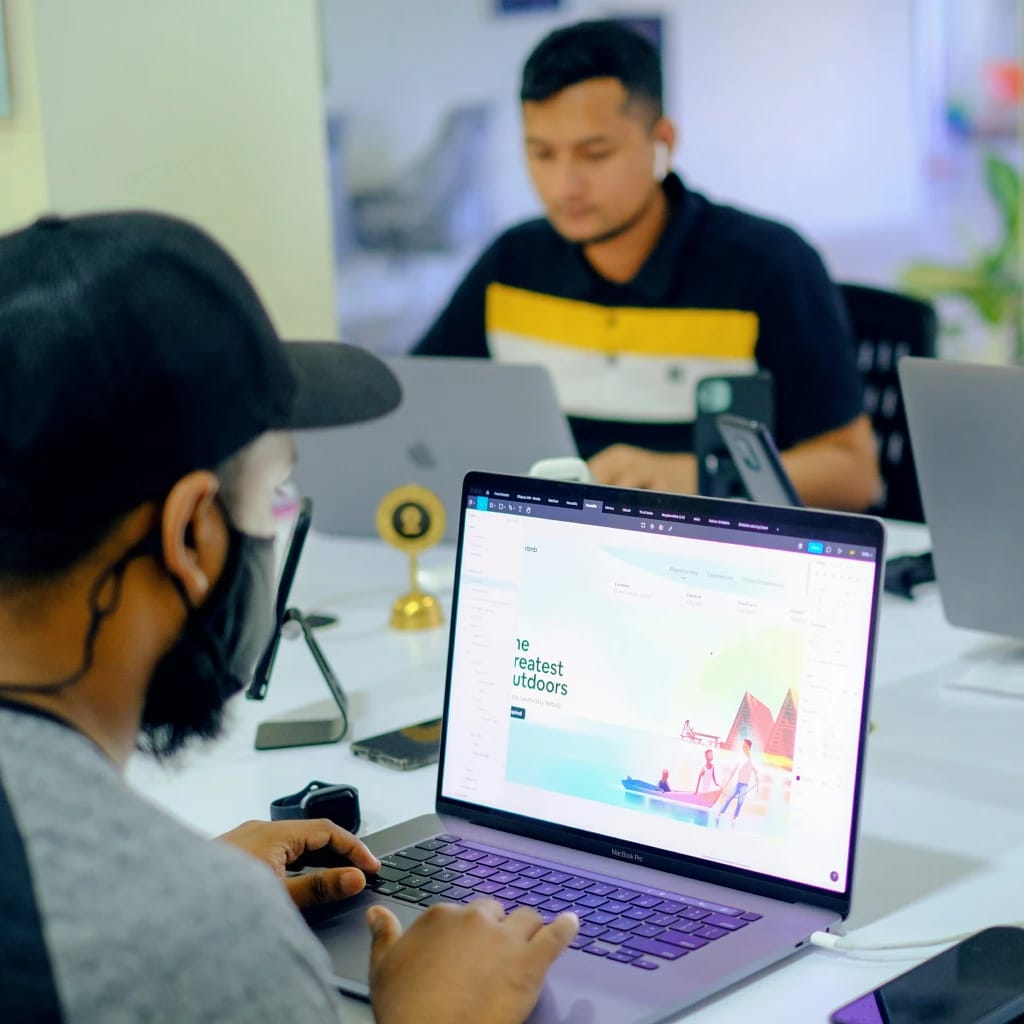 How to Build a Thriving Community in Web3: The ModBox Approach